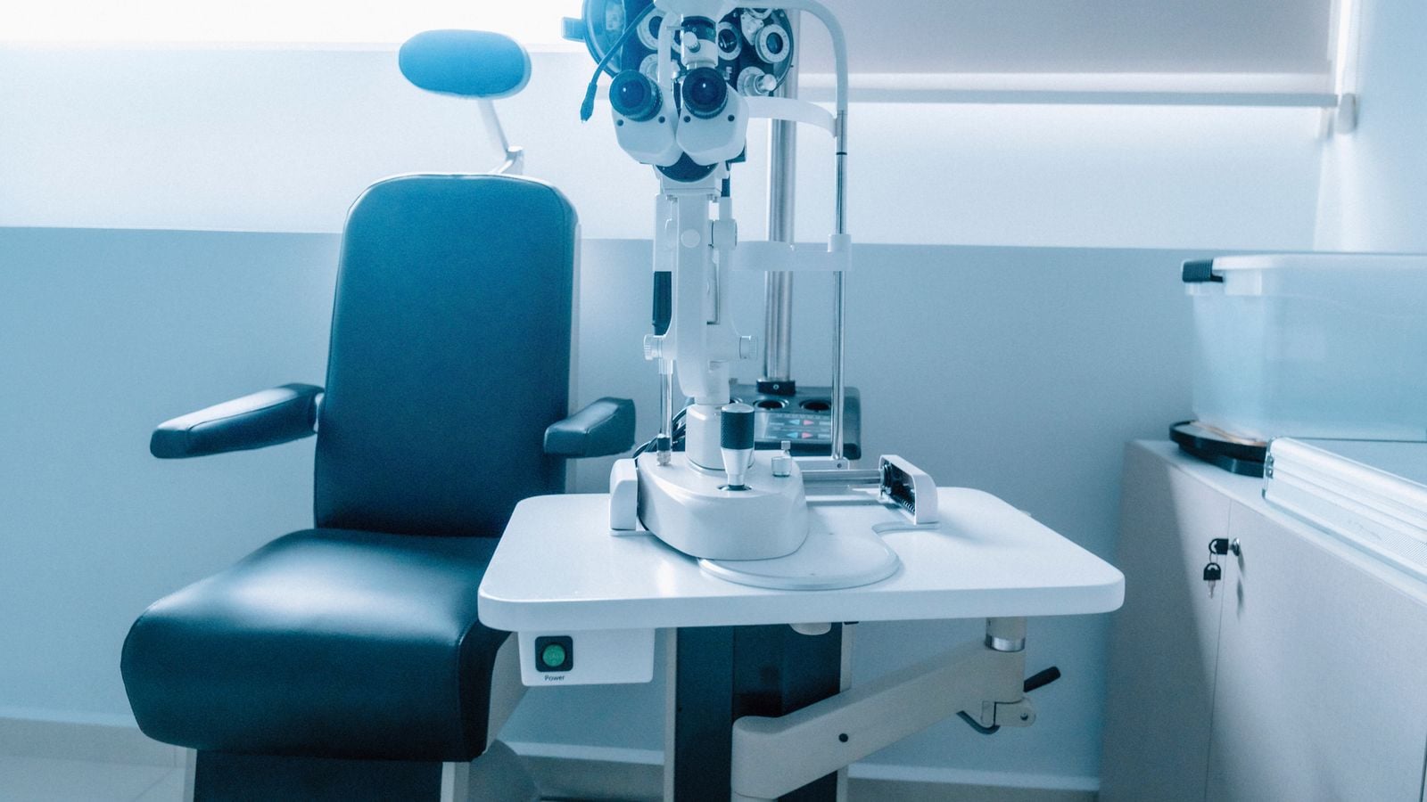 Should You Purchase or Lease Equipment in Your Medical Practice?